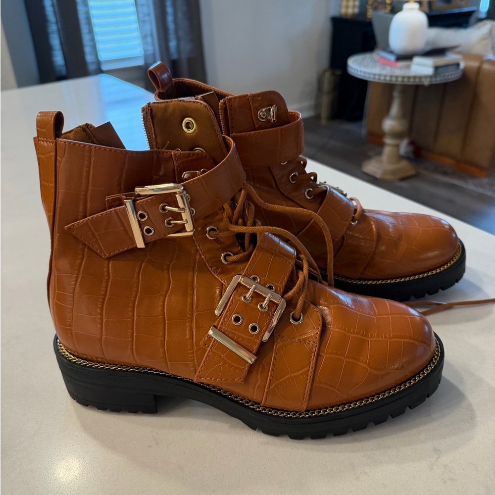 New ASOS tan snakeskin combat boot size 6